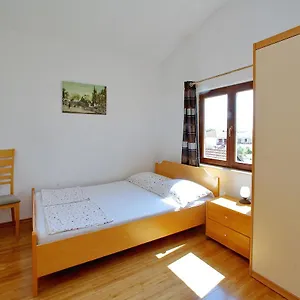 pansion-marta.hotelinzadar.com/