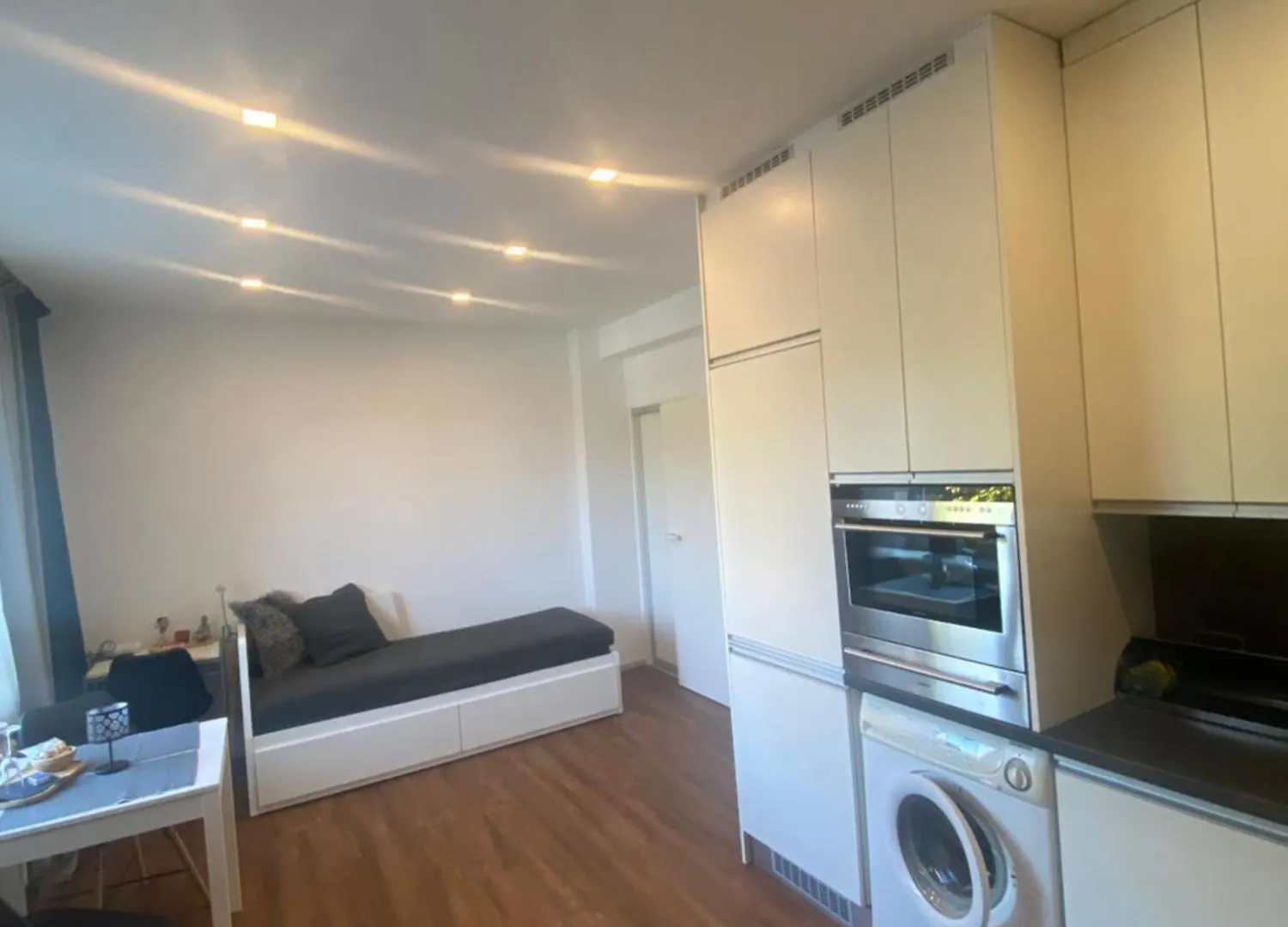 Apartman 2+Kk, 50 M2 V Klidne Lokalite. 10 Min Od Centra Prahy. Prag 0*,